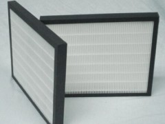 空气过滤器(Air Filter)是指空气过滤装置，一般用于洁净车间，洁净厂房，洁净手术室、实验室及洁净室，或者用于电子机械通信设备等的防尘。有初效过滤器，中效过滤器，高中效过滤器，亚高效及高效过滤器共五种型号。各种型号有不同的标准和使用效能。


温馨提示：以上高效空气过滤器厂家信息由广州启绿空气净化设备有限公司厂家提供www.qilva.com，如你还想了解更多有关高效空气过滤器信息，欢迎你的来咨询或者考察，来电咨询13922242688林经理，谢谢！！！